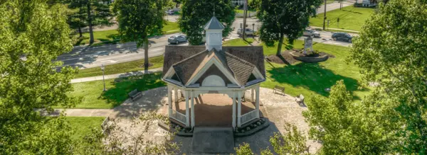 Why First-Time Buyers in Aurora Need to Budget for an HOA Before They Budget for a Mortgage