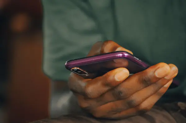 How We Work: Why You'll Hear Back From Us in Minutes