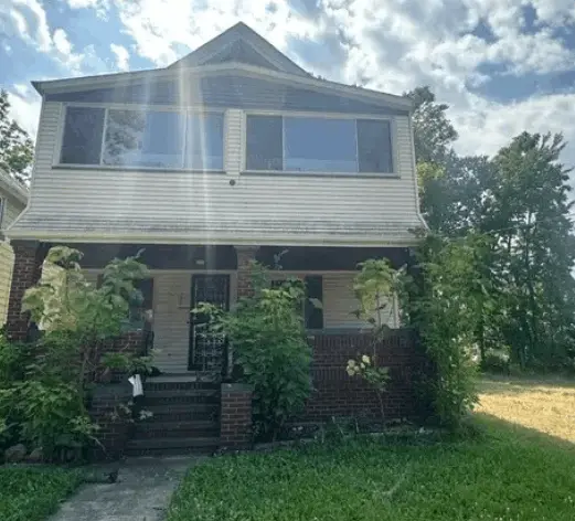 798 Wayside Rd, Cleveland, OH 44110: An Affordable Duplex Opportunity for Investors and Owner-Occupants