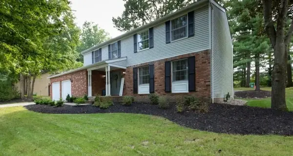 Just Listed: Spacious Echo Hills Colonial with Over 4,000 Sq Ft in Brecksville