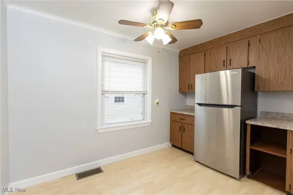 1612 Longwood DR, Mayfield Heights, OH 44124