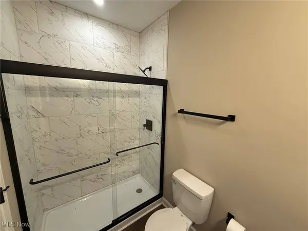 17761 Shurmer RD, Strongsville, OH 44136