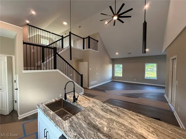 17761 Shurmer RD, Strongsville, OH 44136