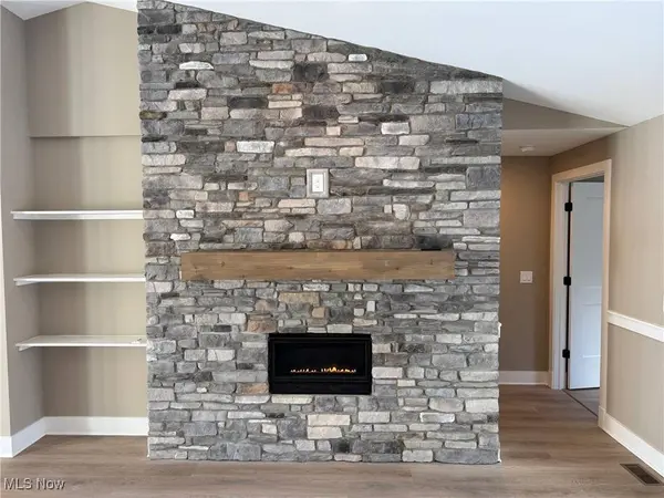 3940 Ellendale RD, Chagrin Falls, OH 44022