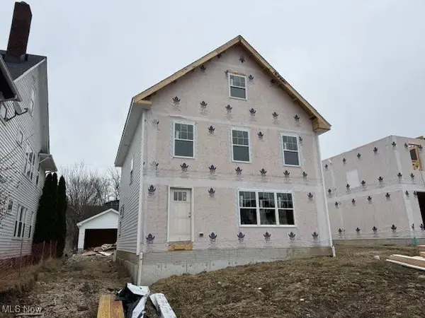 3603 Hildana RD, Shaker Heights, OH 44120