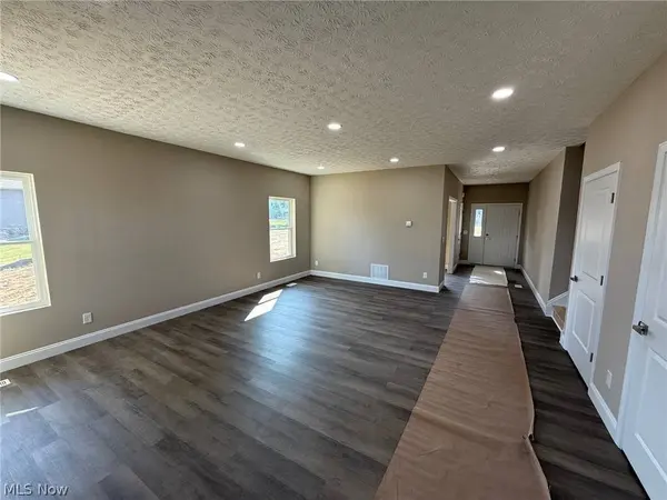 9279 Jackson ST, Mentor, OH 44060