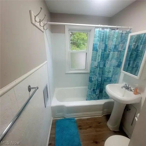 5713 South BLVD, Maple Heights, OH 44137