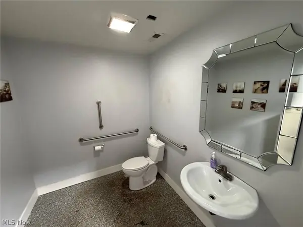 4635 Northfield RD #2, North Randall, OH 44128