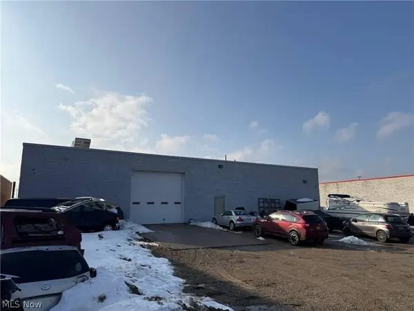 4635 Northfield RD, North Randall, OH 44128