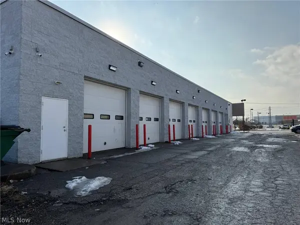 4635 Northfield RD #2, North Randall, OH 44128