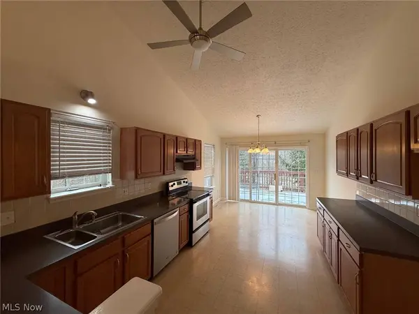 2541 Redtail CT, Twinsburg, OH 44087