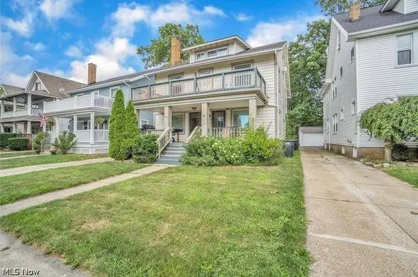 1275 Donald AVE, Lakewood, OH 44107