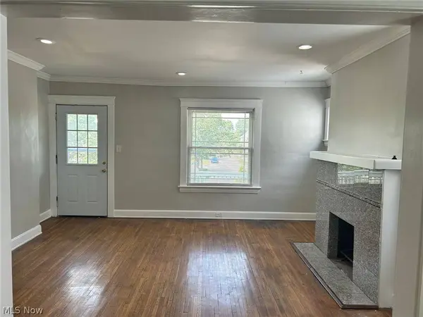 1275 Donald AVE, Lakewood, OH 44107