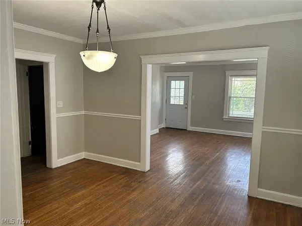 1275 Donald AVE, Lakewood, OH 44107