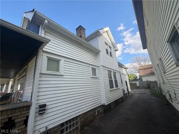 11116 Lardet AVE, Cleveland, OH 44104