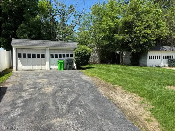1408 Winston RD, South Euclid, OH 44121