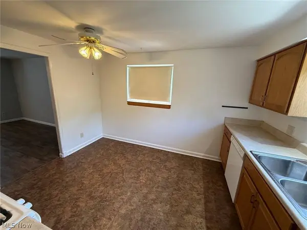 1582 Lee Terrace DR, Wickliffe, OH 44092