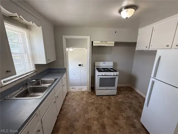 411 E 264th ST, Euclid, OH 44132