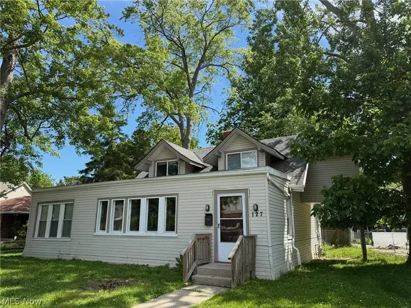 127 E 270th ST, Euclid, OH 44132