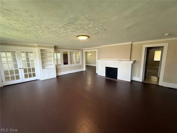 127 E 270th ST, Euclid, OH 44132