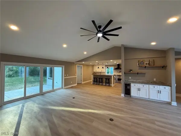 3940 Ellendale RD, Chagrin Falls, OH 44022