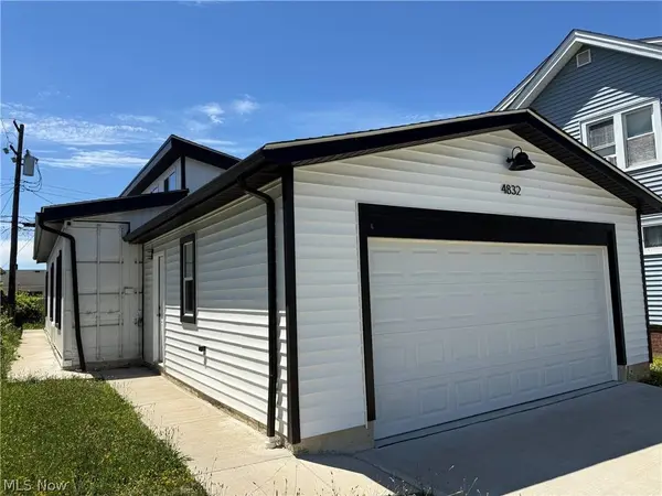 4832 E 84th ST, Garfield Heights, OH 44125