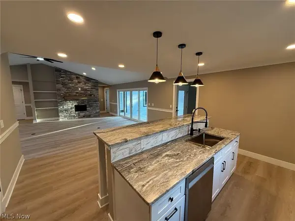 3940 Ellendale RD, Chagrin Falls, OH 44022