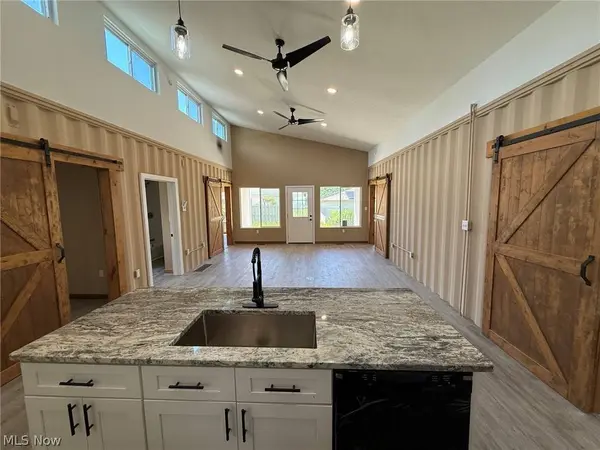 4832 E 84th ST, Garfield Heights, OH 44125