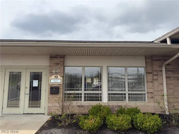 31320 Solon RD #19, Solon, OH 44139