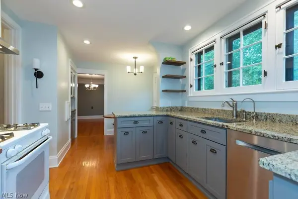 2207 Westminster RD, Cleveland Heights, OH 44118