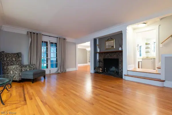 2207 Westminster RD, Cleveland Heights, OH 44118
