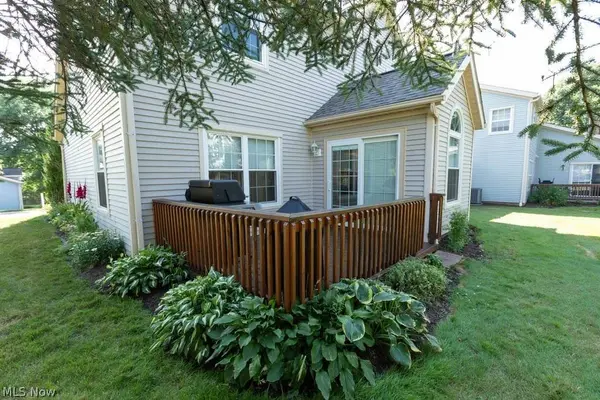 307 Huntsford DR, Macedonia, OH 44056
