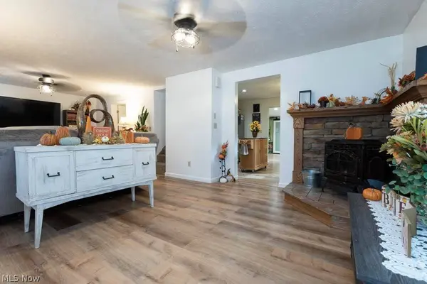 15911 Gar HWY, Montville, OH 44064