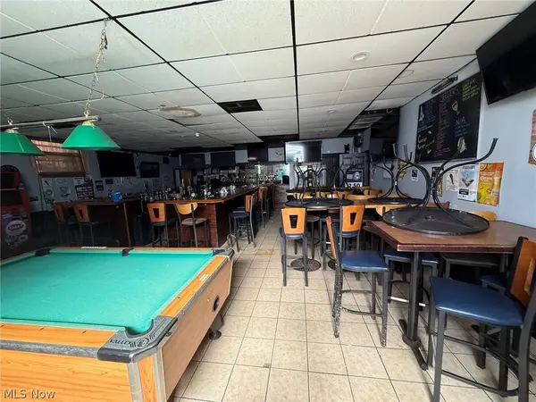 5388 Ridge RD, Parma, OH 44129