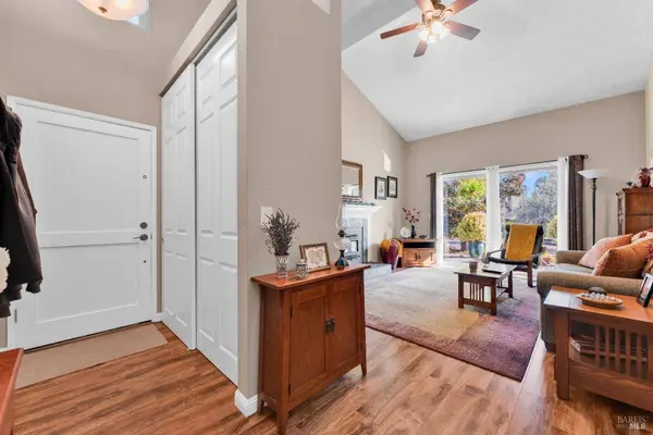 314 Los Alamos RD, Santa Rosa, CA 95409