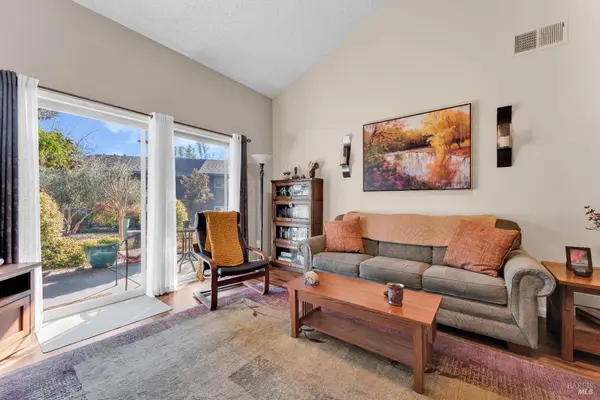 314 Los Alamos RD, Santa Rosa, CA 95409