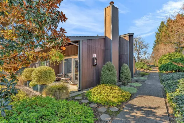 314 Los Alamos RD, Santa Rosa, CA 95409
