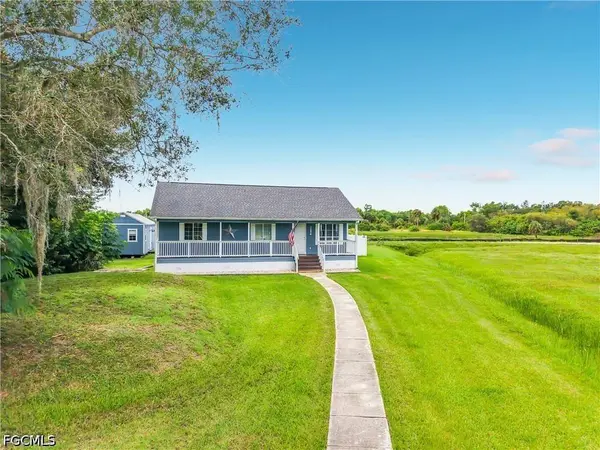 3254 Nancy CT, Lehigh Acres, FL 33971