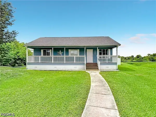 3254 Nancy CT, Lehigh Acres, FL 33971
