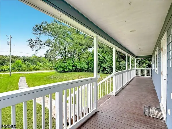 3254 Nancy CT, Lehigh Acres, FL 33971