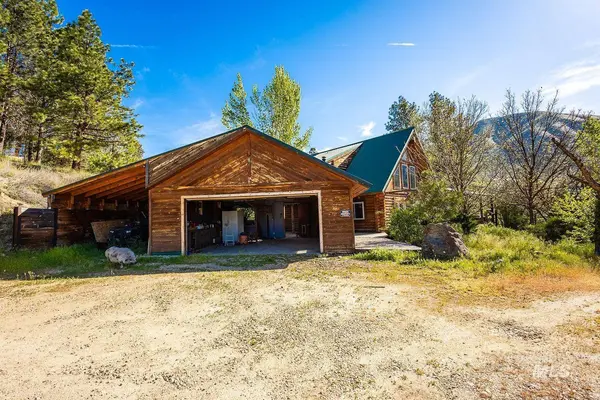 42 Hummingbird Haven, Boise, ID 83616