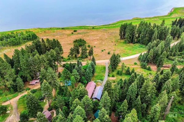 1201 W Mountain Rd., Cascade, ID 83611