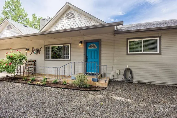 7166 S Cloverdale, Boise, ID 83709