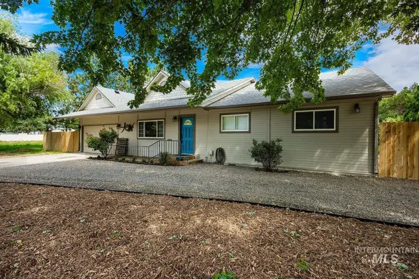 7166 S Cloverdale