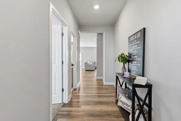 1746 Athens TER, Shakopee, MN 55379
