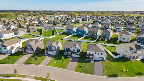 1746 Athens TER, Shakopee, MN 55379
