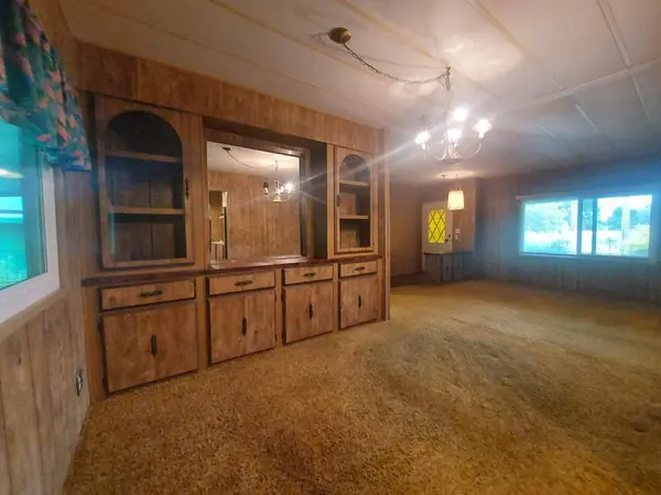 450 S Roberta WAY, Marysville, CA 95901