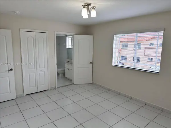 17354 NW 74th Ave #202, Hialeah, FL 33015