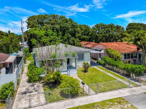 167 W 34th St, Hialeah, FL 33012