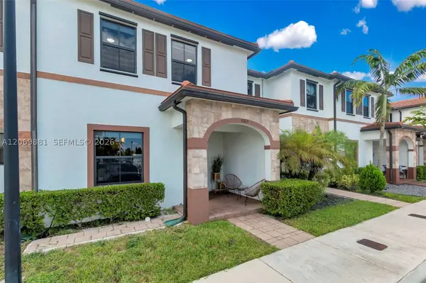 10615 W 34th Ct, Hialeah, FL 33018